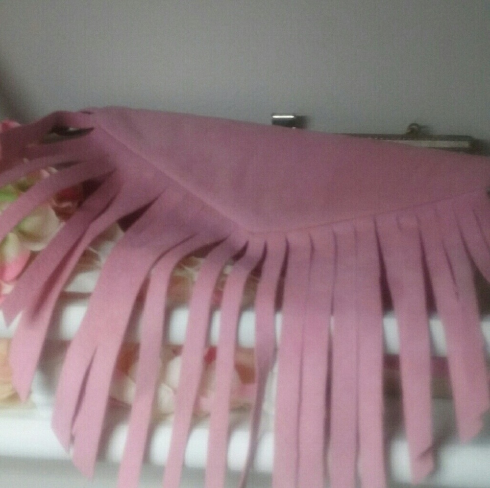 Fringed wristlet